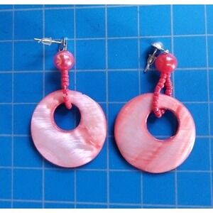 PINK MOTHER OF PEARL SEA SHELL DANGLE ROUND EARRINGS VINTAGE EARRINGS